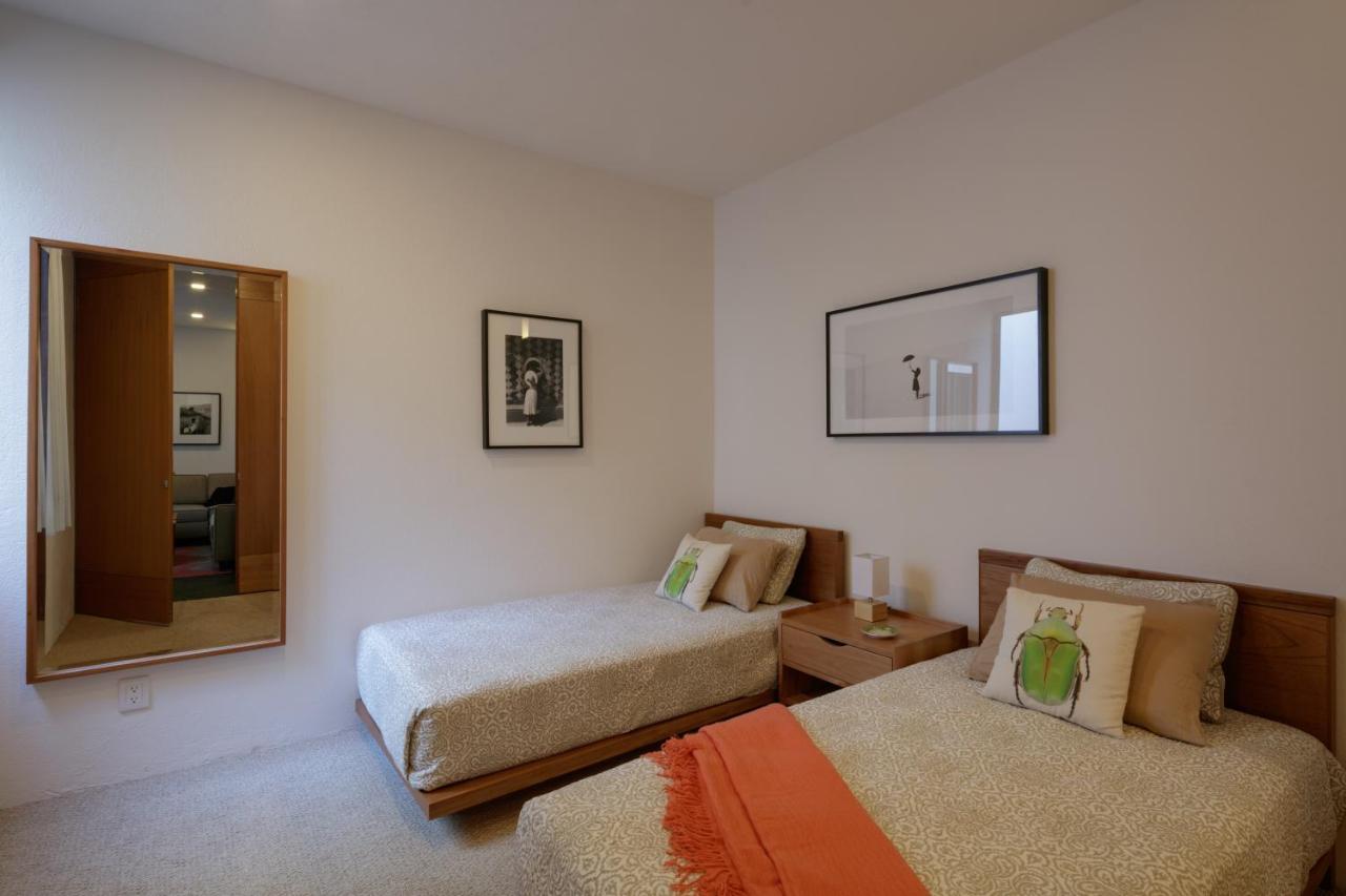 Suites Everness Гуадалахара Екстериор снимка